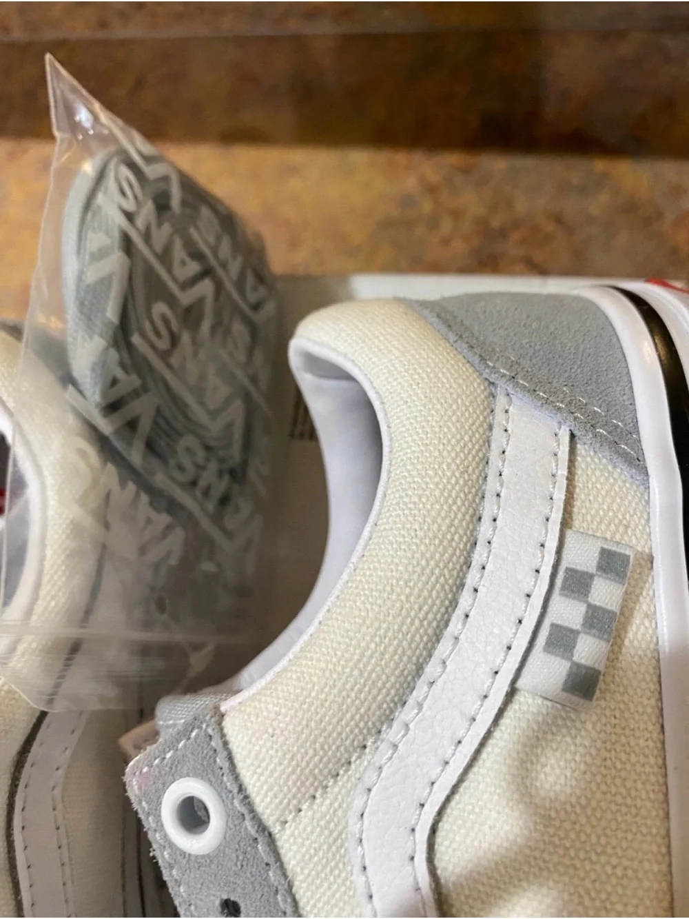 New boys girls Vans Sz 3.5 Gray and White Old Skool Canvas Skate Shoes